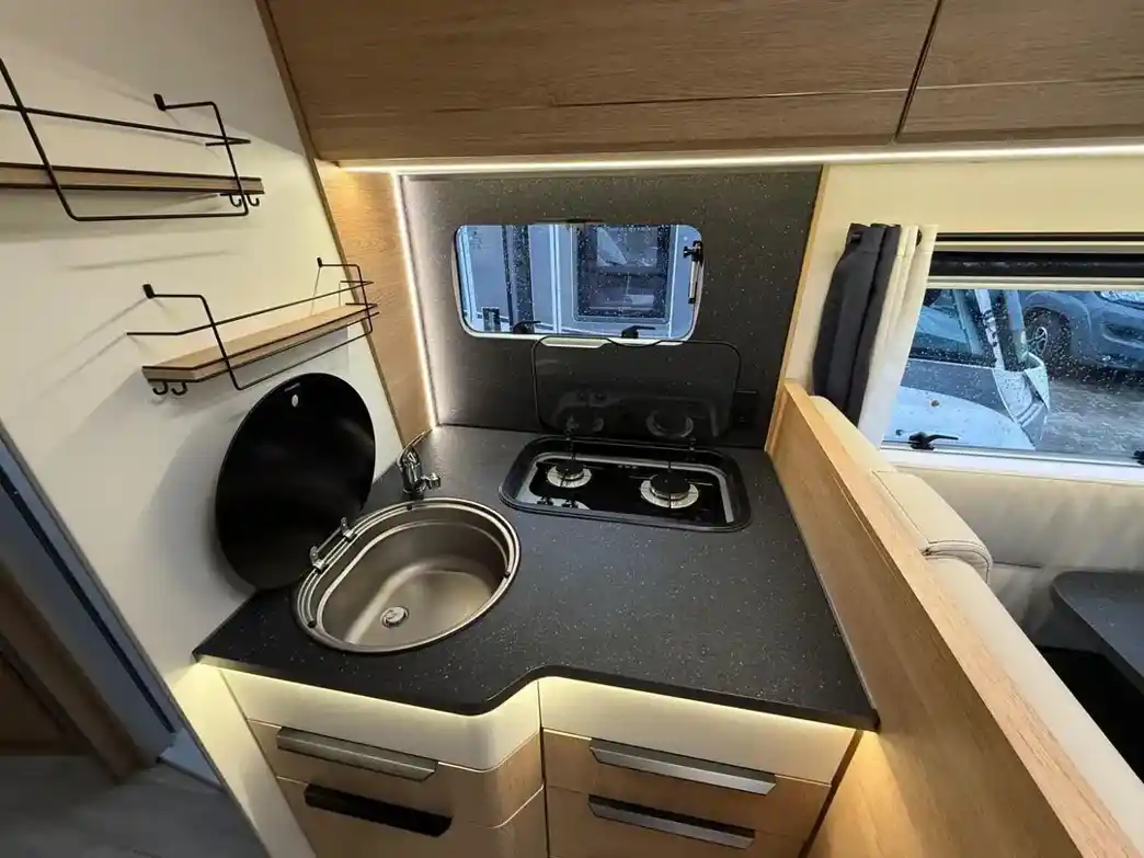 Camper Moovy - fully equipped kitchen with generous worktop and storage